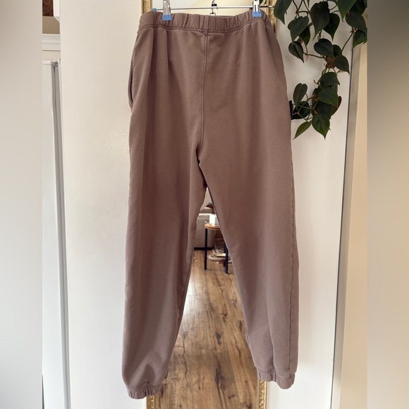 MATE the Label Organic Fleece Quarter Zip Sweatshirt + Relaxed Pocket Sweatpant - Picture 7 of 9